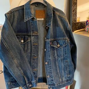 Levi’s Jeans Large Denim Trucker Jacket